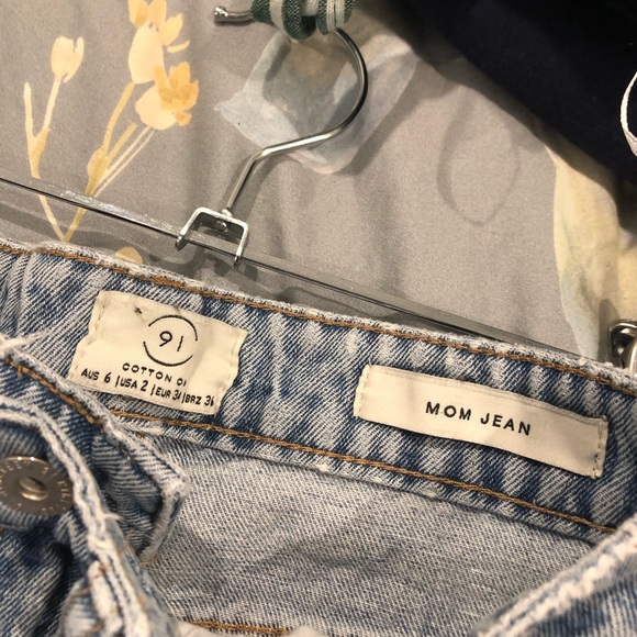 cotton on mom denim jeans - Picture 3 of 4